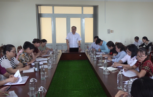 Họp công tác chuẩn bị tổ chức Đại hội Đảng bộ UBND xã