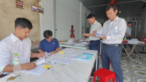 Kiểm tra công tác chuẩn bị bầu cử tại đơn vị bầu cử số 3