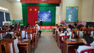 Điện lực Trị An tuyên truyền tiết kiệm điện cho học sinh tiểu học