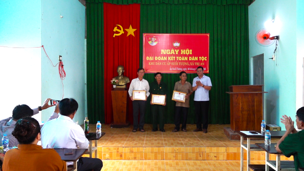 ấp Suối Tượng tổ chức ngày hội đại đoàn kết toàn dân tộc năm 2025